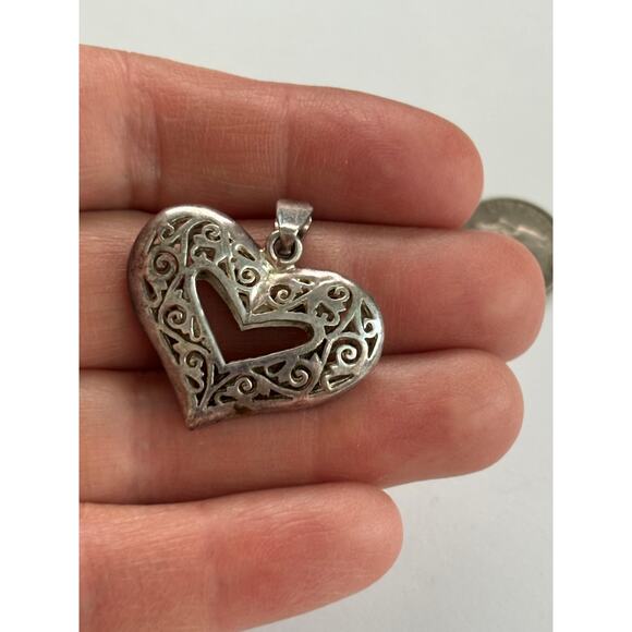 Vintage Sterling Silver Puffy Heart Pendant Open Work - Picture 4 of 5